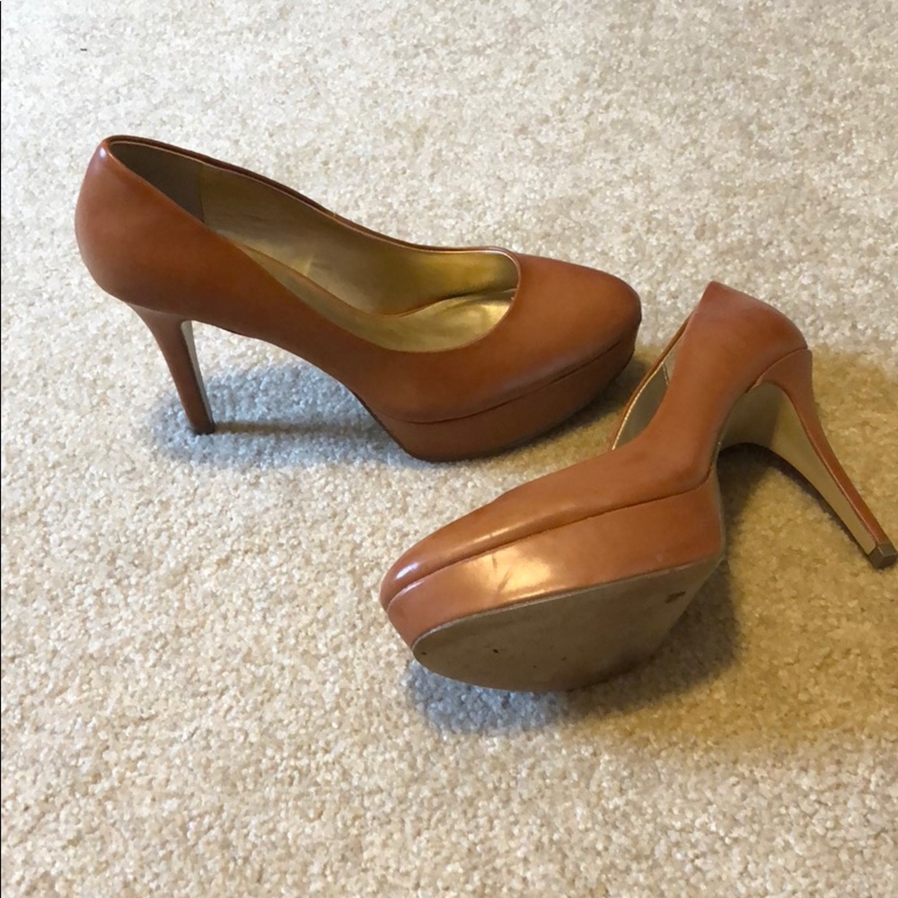 Women’s shoes